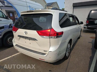 2013 Toyota Sienna Limited 7-Passenger 119.3" WB - miniatura 3