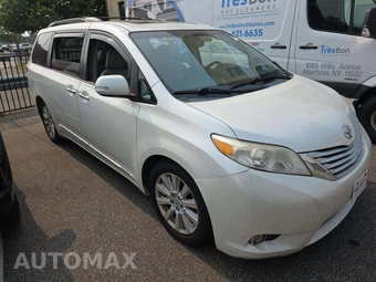 2013 Toyota Sienna Limited 7-Passenger 119.3" WB - miniatura 4