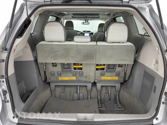 2013 Toyota Sienna Limited 7-Passenger 119.3" WB - miniatura 13
