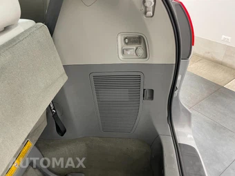 2013 Toyota Sienna Limited 7-Passenger 119.3" WB - miniatura 14