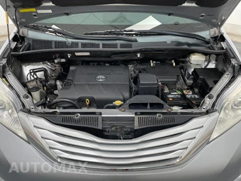 2013 Toyota Sienna Limited 7-Passenger 119.3" WB - miniatura 22