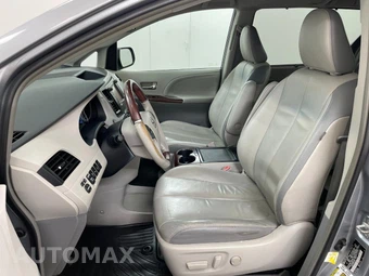 2013 Toyota Sienna Limited 7-Passenger 119.3" WB - miniatura 26