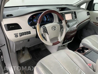 2013 Toyota Sienna Limited 7-Passenger 119.3" WB - miniatura 30