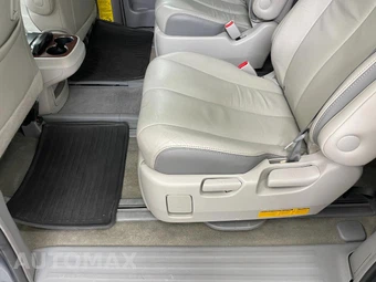 2013 Toyota Sienna Limited 7-Passenger 119.3" WB - miniatura 32