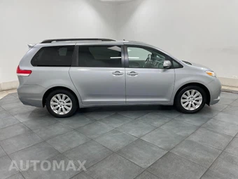 2013 Toyota Sienna Limited 7-Passenger 119.3" WB - miniatura 8