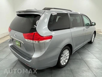 2013 Toyota Sienna Limited 7-Passenger 119.3" WB - miniatura 9