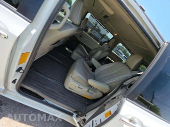 2013 Toyota Sienna Limited 7-Passenger 119.3" WB - miniatura 10
