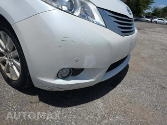 2013 Toyota Sienna Limited 7-Passenger 119.3" WB - miniatura 20