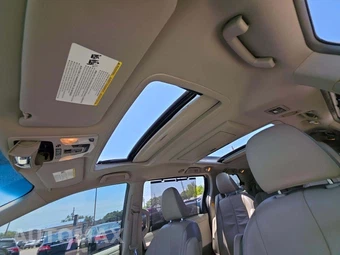 2013 Toyota Sienna Limited 7-Passenger 119.3" WB - miniatura 8