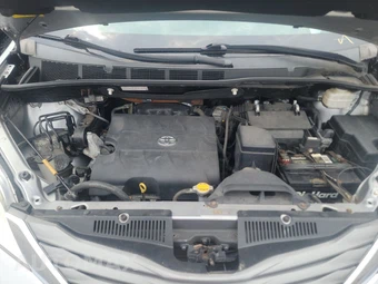 2013 Toyota Sienna Mobility XLE 7-Passenger 119.3" WB - miniatura 16