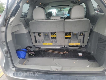 2013 Toyota Sienna Mobility XLE 7-Passenger 119.3" WB - miniatura 17