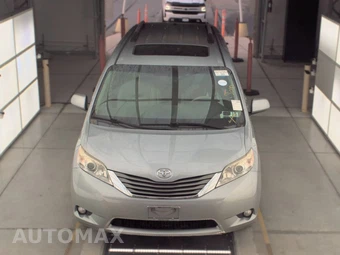 2013 Toyota Sienna Mobility XLE 7-Passenger 119.3" WB - miniatura 2