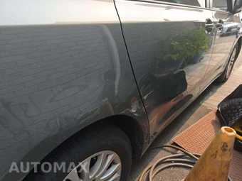 2013 Toyota Sienna XLE 8-Passenger 119.3" WB - miniatura 36