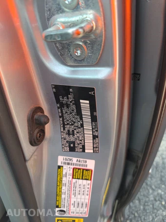 2013 Toyota Sienna XLE 8-Passenger 119.3" WB - miniatura 14