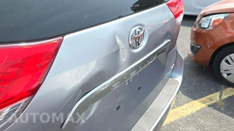 2013 Toyota Sienna XLE 8-Passenger 119.3" WB - miniatura 25