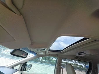 2013 Toyota Sienna XLE 8-Passenger 119.3" WB - miniatura 17