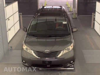 2013 Toyota Sienna XLE 8-Passenger 119.3" WB - miniatura 2