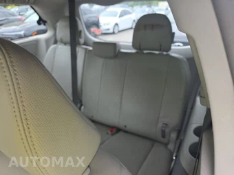 2013 Toyota Sienna XLE 8-Passenger 119.3" WB - miniatura 14