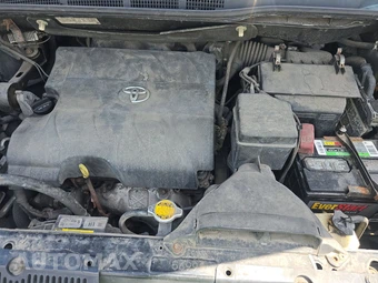2013 Toyota Sienna XLE 8-Passenger 119.3" WB - miniatura 16