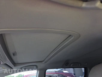 2013 Toyota Sienna XLE 8-Passenger 119.3" WB - miniatura 18