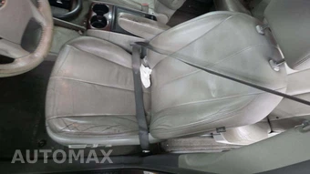 2013 Toyota Sienna XLE 8-Passenger 119.3" WB - miniatura 29