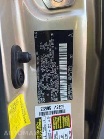 2013 Toyota Sienna XLE 8-Passenger 119.3" WB - miniatura 15