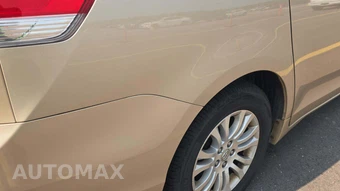 2013 Toyota Sienna XLE 8-Passenger 119.3" WB - miniatura 23