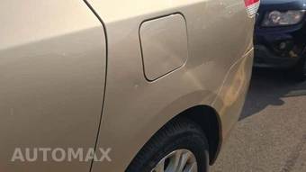 2013 Toyota Sienna XLE 8-Passenger 119.3" WB - miniatura 26
