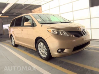 2013 Toyota Sienna XLE 8-Passenger 119.3" WB - miniatura 3