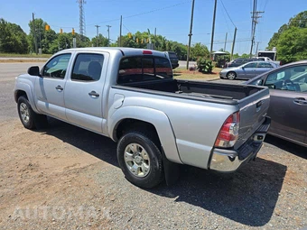 2013 Toyota Tacoma Crew Cab Medium Bed – miniatura 2