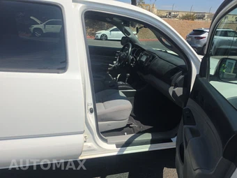 2013 Toyota Tacoma Crew Cab Medium Bed - miniatura 8