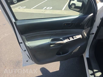 2013 Toyota Tacoma Crew Cab Medium Bed - miniatura 9