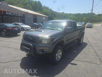 2013 Toyota Tacoma Extended Cab Medium Bed w/Rear Doors