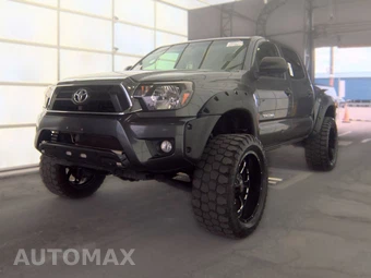 2013 Toyota Tacoma PreRunner Crew Cab Medium Bed