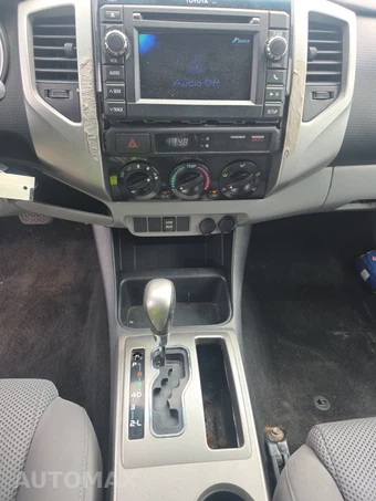 2013 Toyota Tacoma PreRunner Crew Cab Medium Bed - miniatura 11