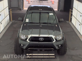 2013 Toyota Tacoma PreRunner Crew Cab Medium Bed - miniatura 2