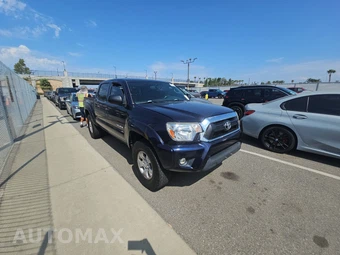 2013 Toyota Tacoma PreRunner Crew Cab Medium Bed - miniatura 3