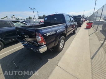 2013 Toyota Tacoma PreRunner Crew Cab Medium Bed - miniatura 4