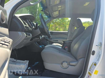 2013 Toyota Tacoma PreRunner Crew Cab Medium Bed - miniatura 6