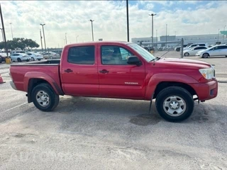 2013 Toyota Tacoma PreRunner Crew Cab Medium Bed - miniatura 4