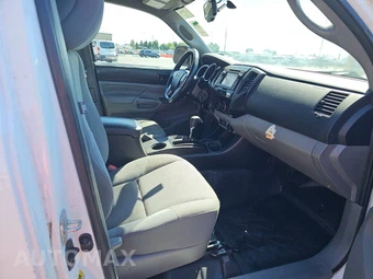 2013 Toyota Tacoma PreRunner Extended Cab Medium Bed w/Rear Doors - miniatura 8