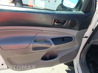 2013 Toyota Tacoma PreRunner Extended Cab Medium Bed w/Rear Doors - miniatura 9