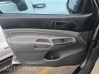 2013 Toyota Tacoma PreRunner Extended Cab Medium Bed w/Rear Doors – miniatura 9