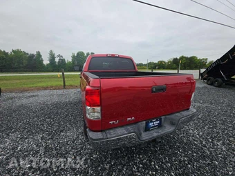 2013 Toyota Tundra Crew Cab Short Bed - miniatura 2