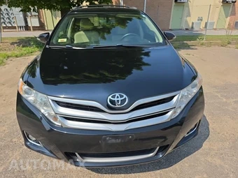 2013 Toyota Venza LE – miniatura 2