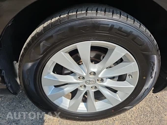 2013 Toyota Venza LE – miniatura 9