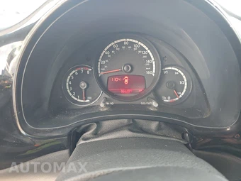 2013 Volkswagen Beetle 2.5L Entry Hatchback – miniatura 12