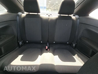 2013 Volkswagen Beetle 2.5L Entry Hatchback – miniatura 13
