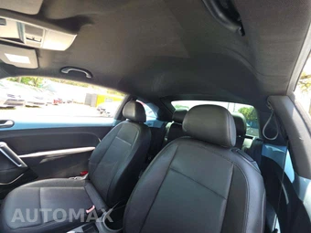2013 Volkswagen Beetle 2.5L Hatchback - miniatura 11