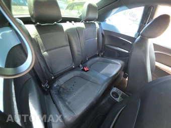2013 Volkswagen Beetle 2.5L Hatchback - miniatura 16